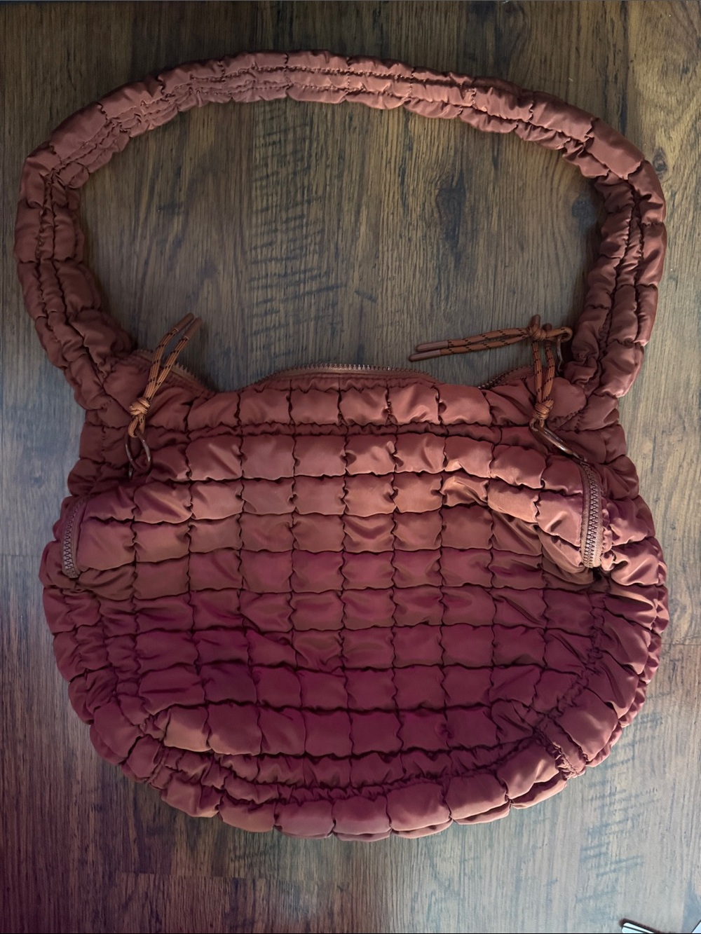 Quilted Everyday Shoulder Bag in Rust 38.B1